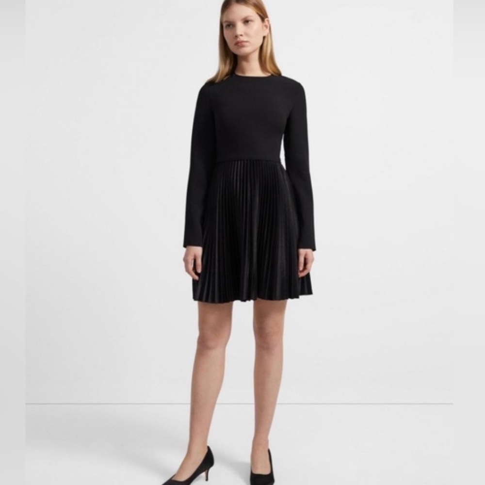 NWT Theory Long Sleeve Dart Pleated Classic Crepe Dress